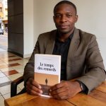 Create an editorial news illustration for an article about 'Littérature : Sylvain Elenga signe son premier ouvrage « Le temps des remords »'. The specific country is CG (CG); make visual cues accurate to this exact country and avoid flags or symbols